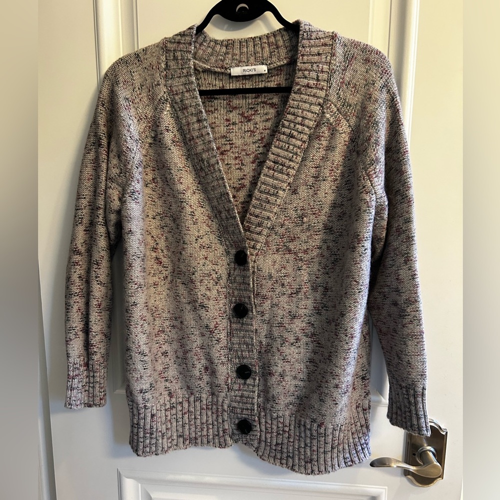 Ricki's Speckled Knit Sweater in Gray and Red